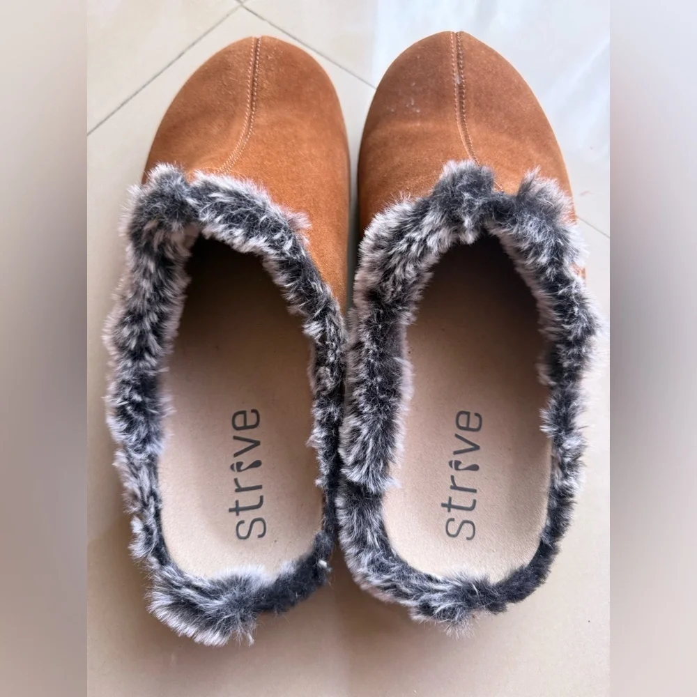 Strive Luxembourg Men's Supportive Slipper Charcoal Grey Men's 10.5 / 11 mule